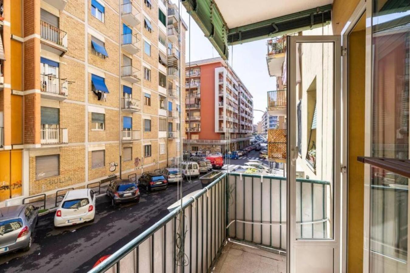 Mama Rooms And Apartment Roma Exterior foto