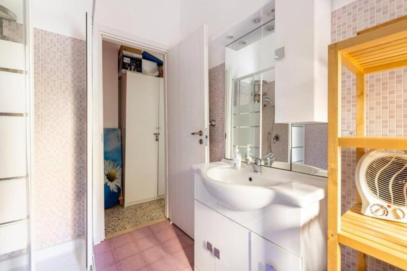 Mama Rooms And Apartment Roma Exterior foto