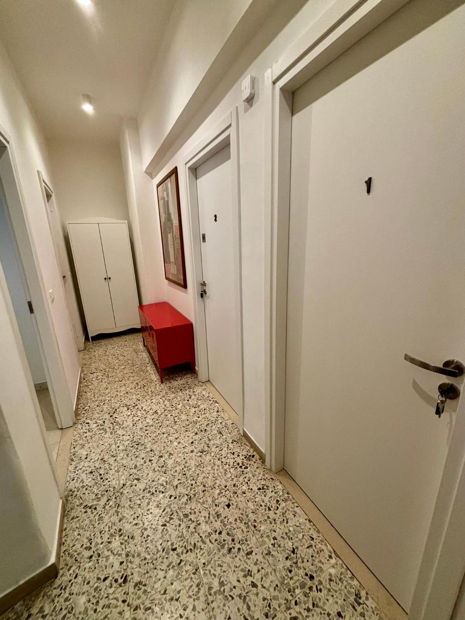 Mama Rooms And Apartment Roma Exterior foto