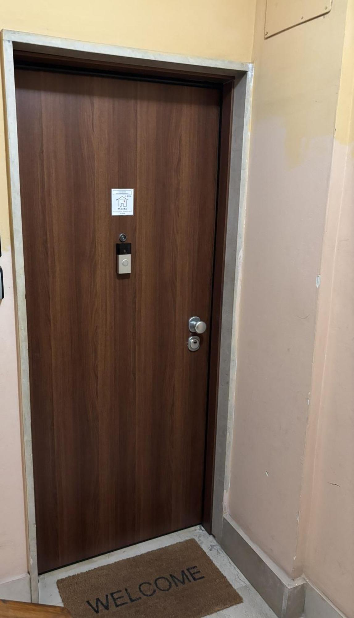 Mama Rooms And Apartment Roma Exterior foto